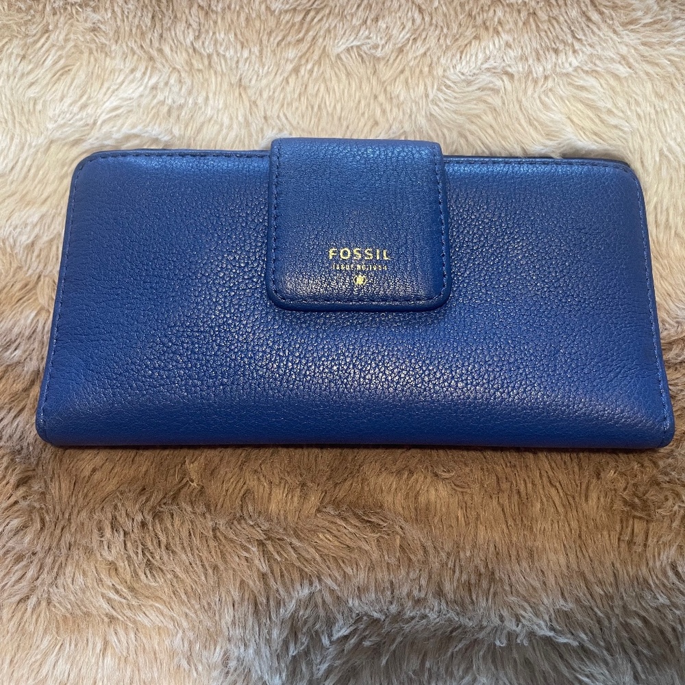 Cobalt Blue Fossil Sydney Tab Clutch Wallet